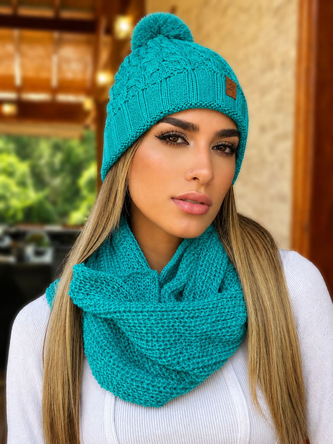 conjunto gorro e gola-turquesa pompom