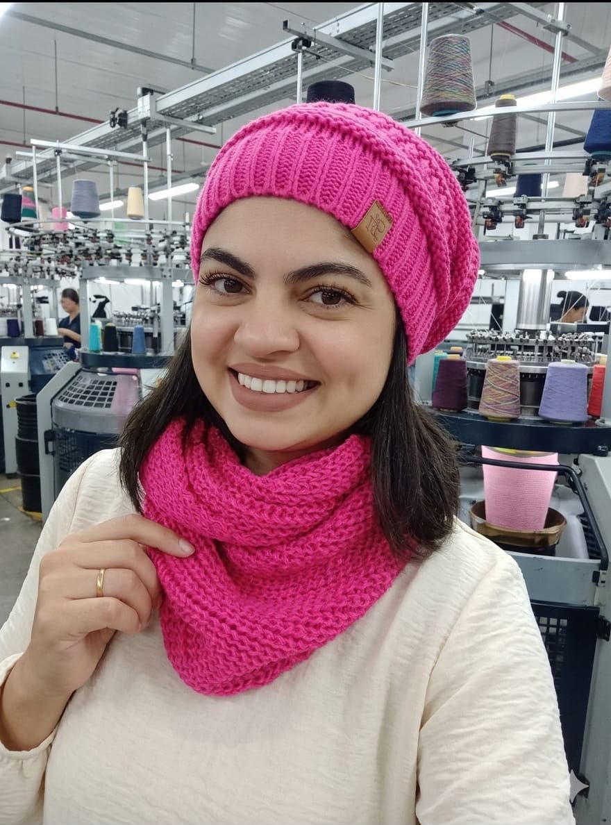conjunto gorro e gola-chiclete
