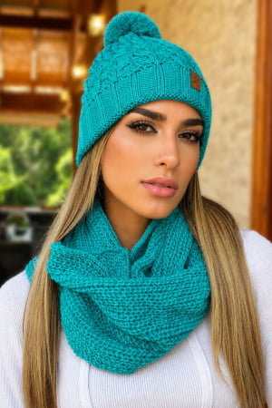 conjunto gorro e gola-turquesa pompom